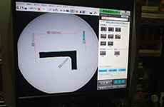形状測定器(キーエンス)